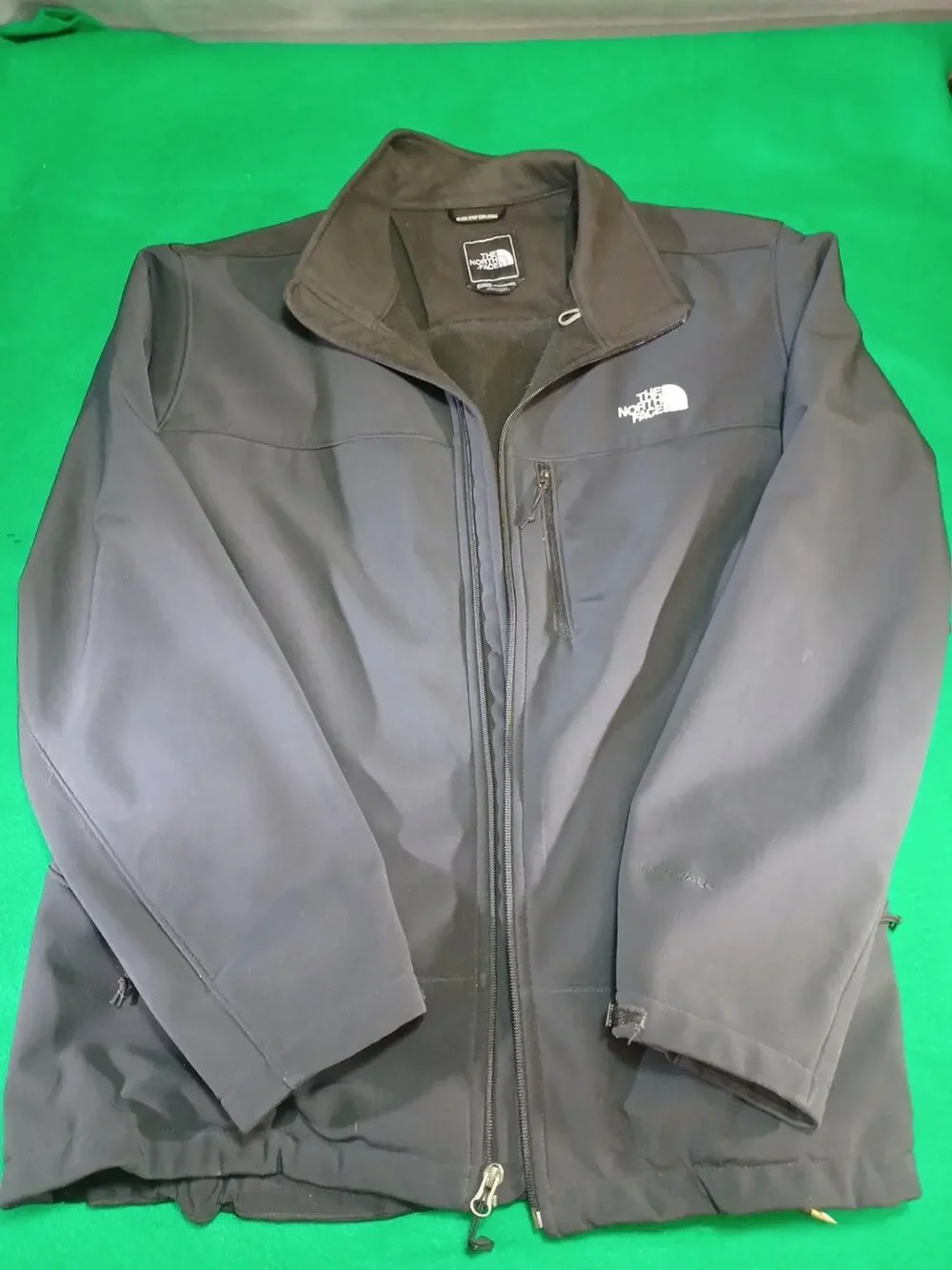 North Face Windwall Black jacket men's XXL Excellent Condition